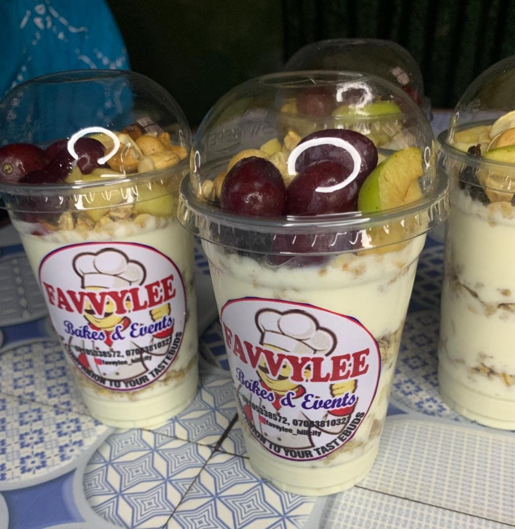Yogurt parfait